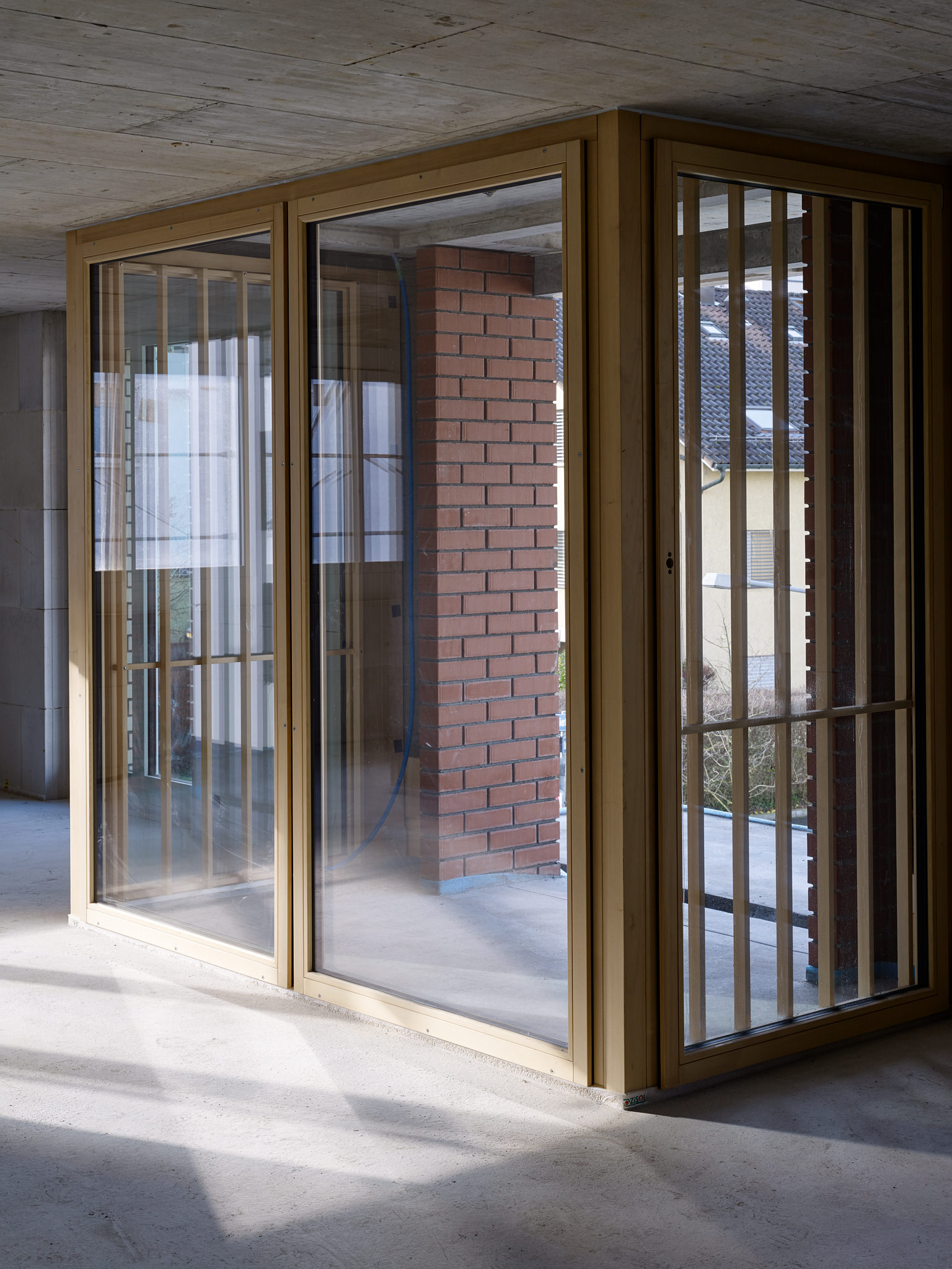 E14534 Alpa 047734 SCREEN